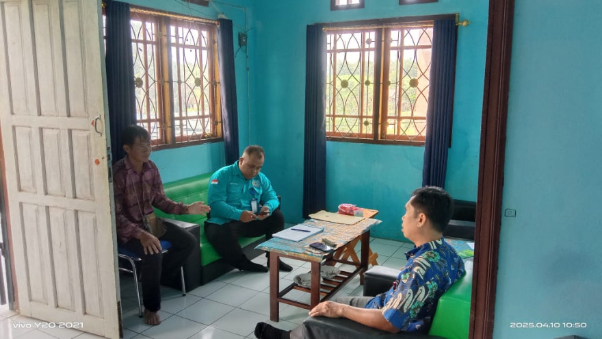 KUNJUNGAN PIMPUS KECAMATAN MUARA KOMAM KE DESA SEKUAN MAKMUR BAHAS SERTIFIKASI DAN REHAB FASILITAS KESEHATAN